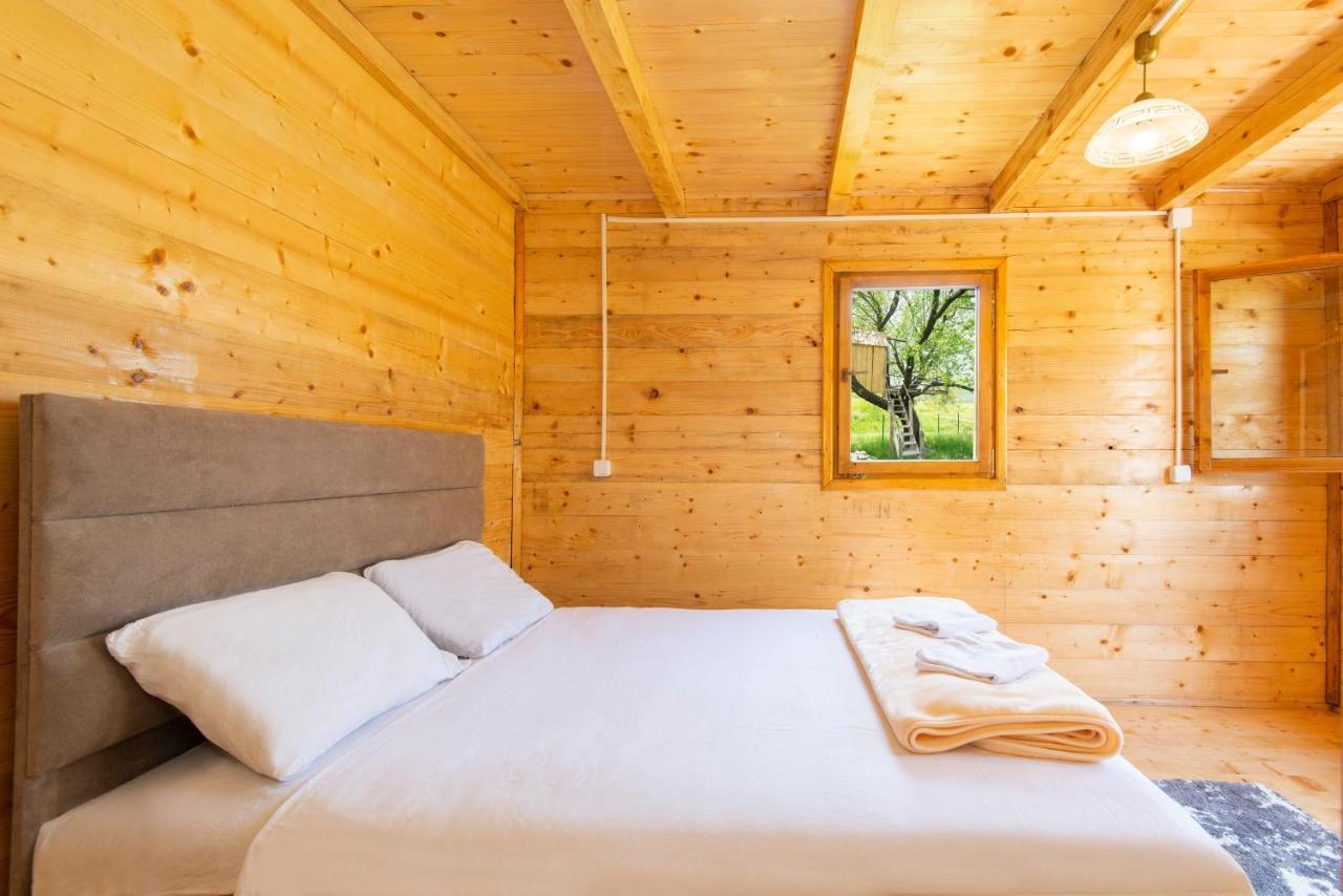 Lovcen Mountain Cottages Njegusi Exterior foto