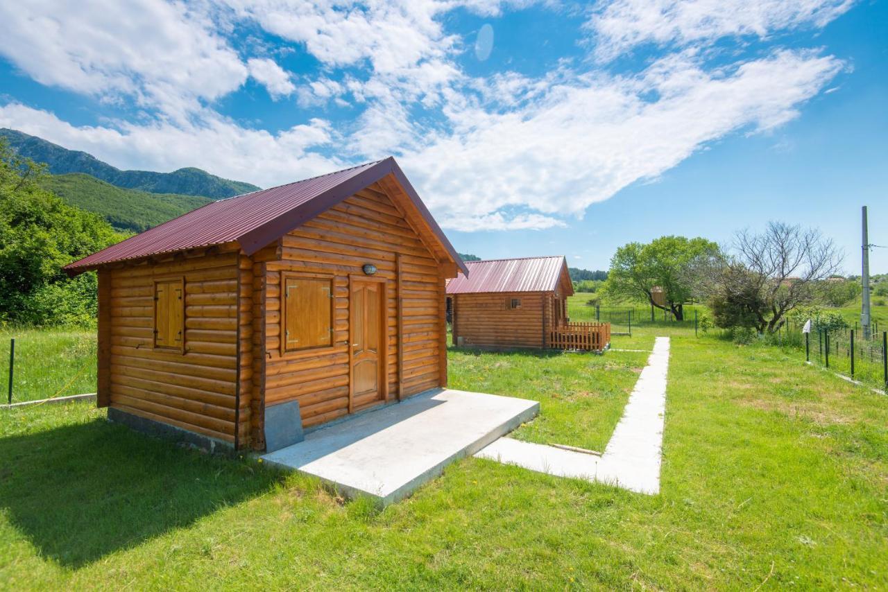 Lovcen Mountain Cottages Njegusi Exterior foto